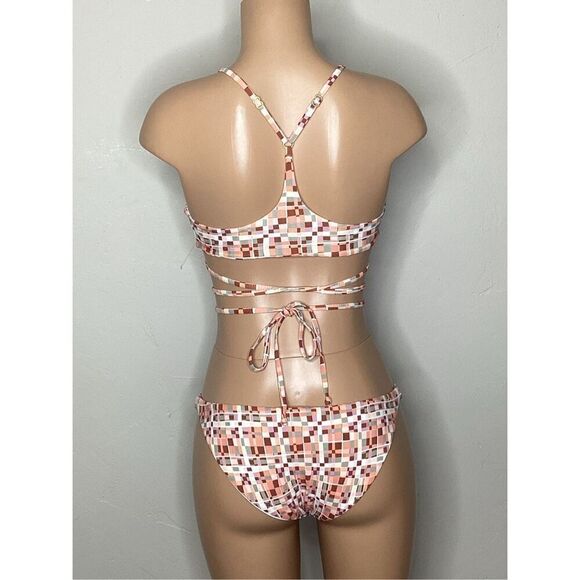 New. L*SPACE bikini set. Medium. Retails $214. Runs small - Picture 9 of 13